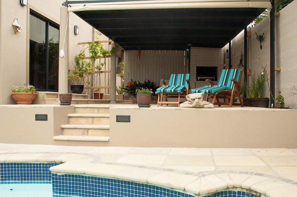 خليج هوت Somersby Guest House المظهر الخارجي الصورة