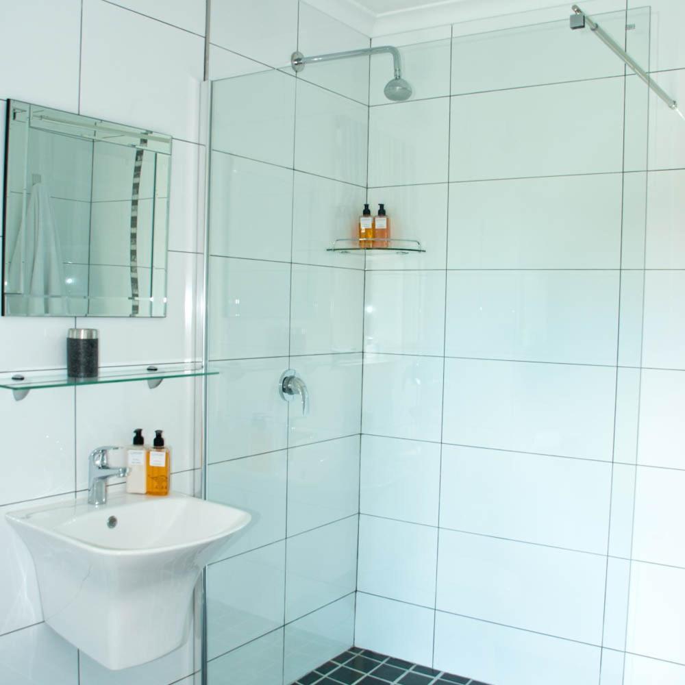 خليج هوت Somersby Guest House المظهر الخارجي الصورة